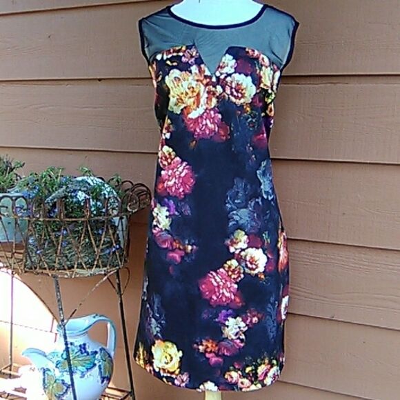 Snap Dark Floral Dress - Picture 1 of 8